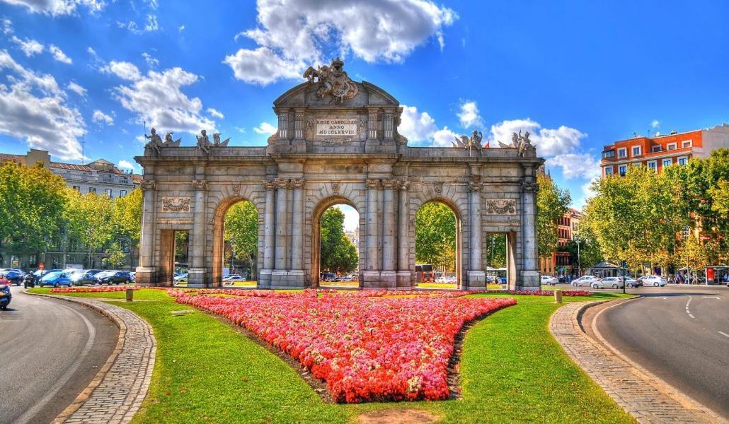 Madrid Citymad Six Exterior photo